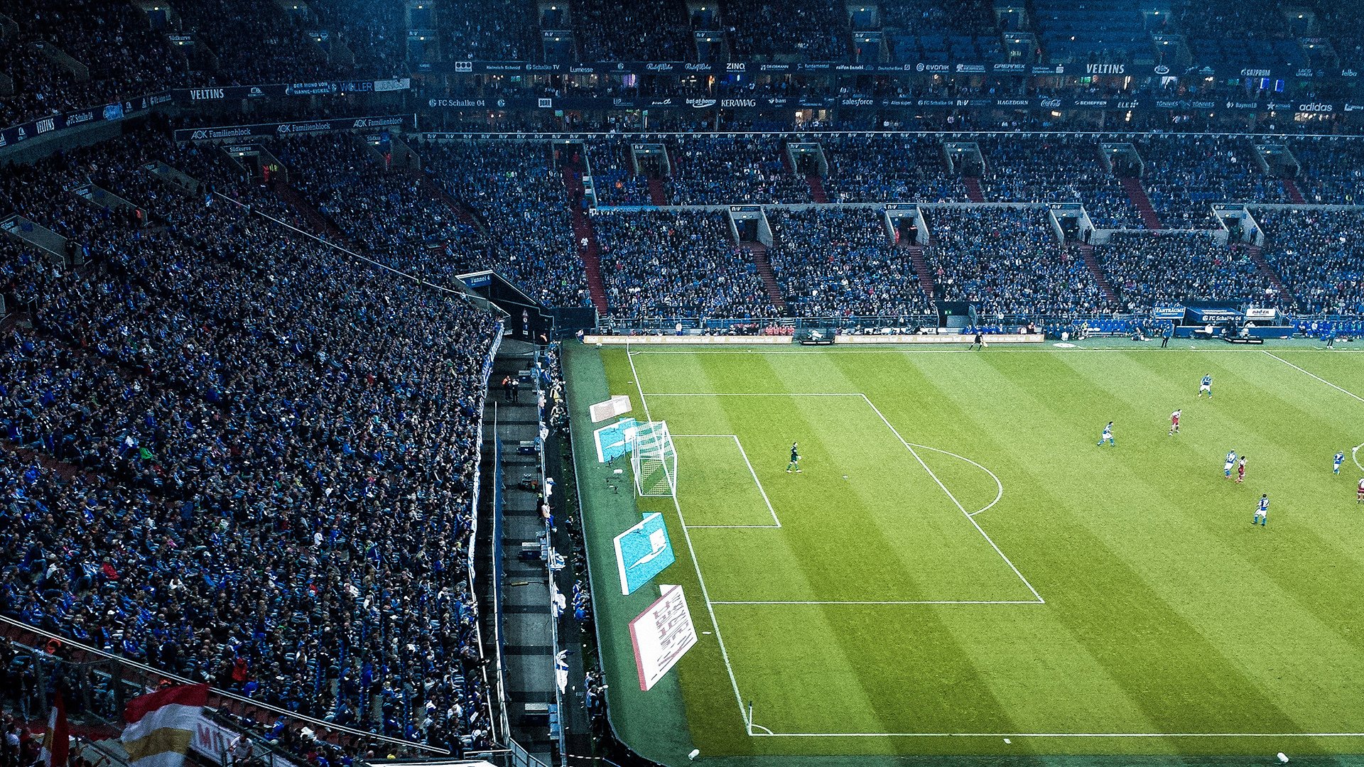 圣埃蒂安主场一球小胜尼斯，結束连败，圣埃蒂安球迷