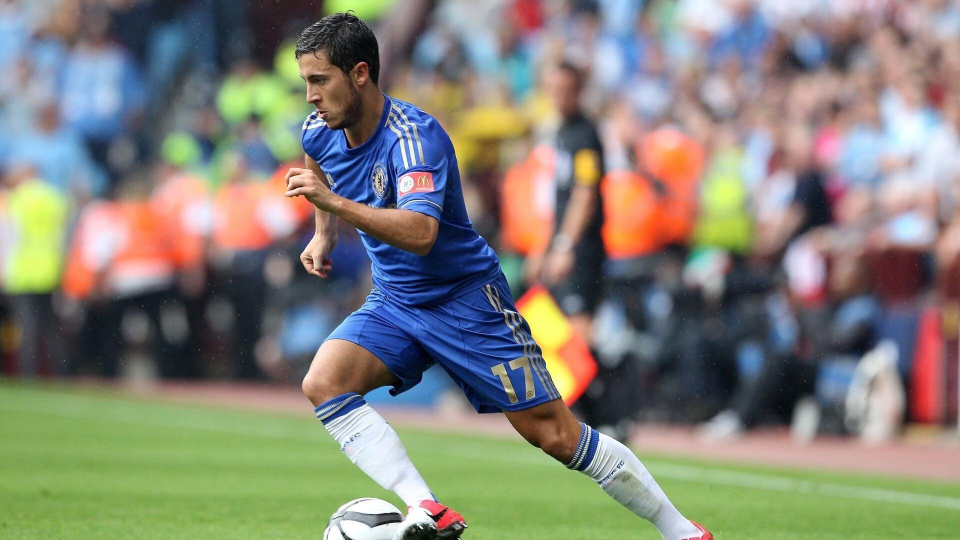 足球赛事的魅力在于不可预测的结果，足球赛事影响力